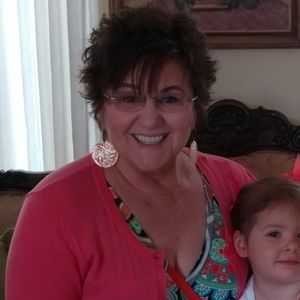 Meet your Posher, Lois